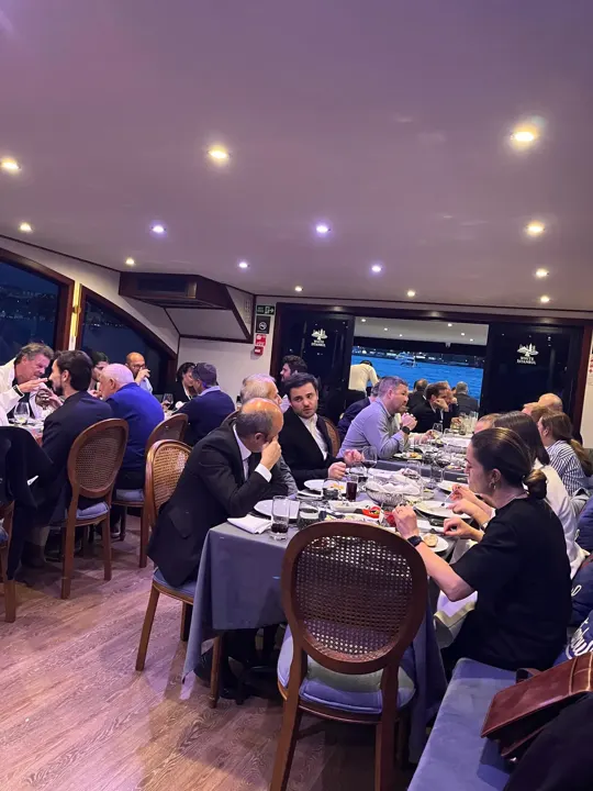 Boğaz'da yatta akşam yemeği, İstanbul Yatçılık – fotoğraf 2
