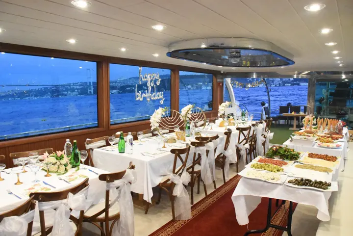 Yatta doğum günü kutlaması, İstanbul Yatçılık – fotoğraf 7