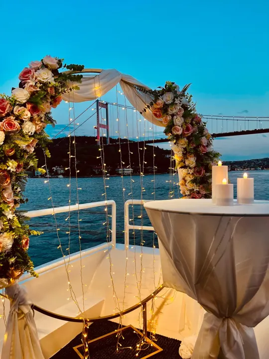Yatta romantik akşam ve sevgililer günü, İstanbul Yatçılık – fotoğraf 5