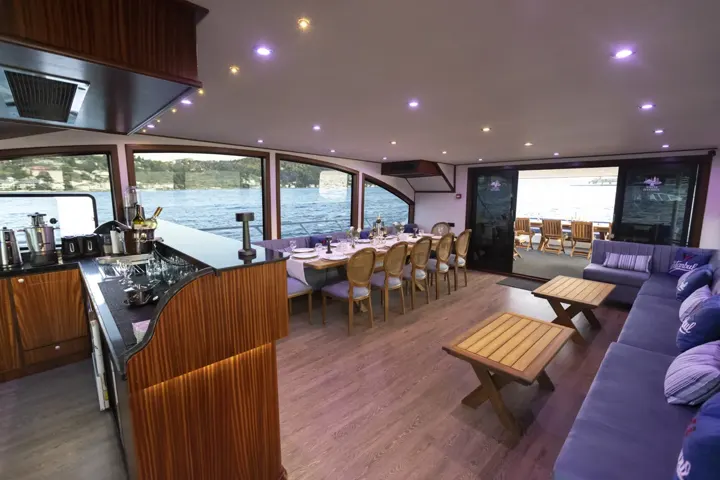 White Istanbul ısıtmalı camlı salon